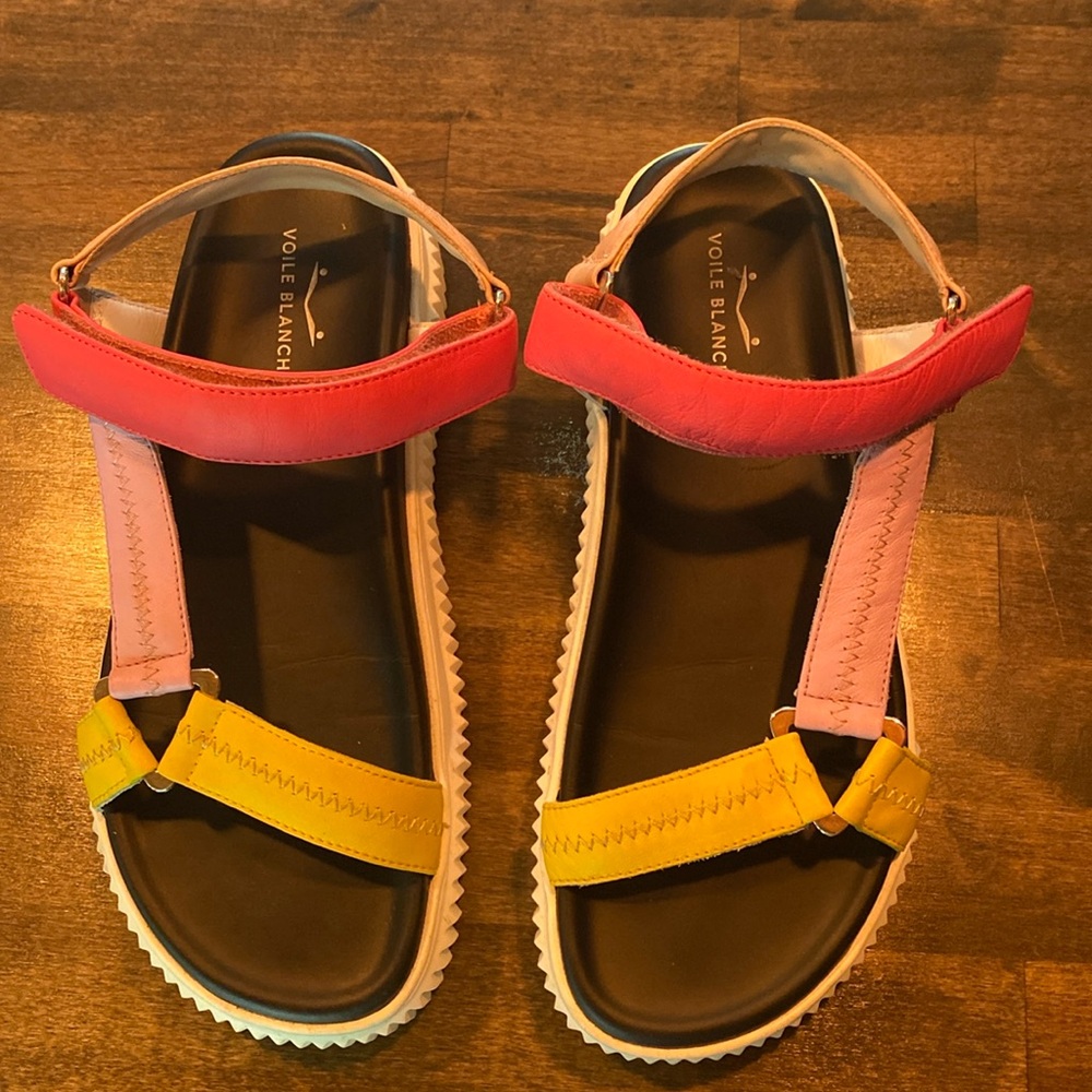 Voile Blanche Platform Sandals women’s 9.5/10 multicolor
